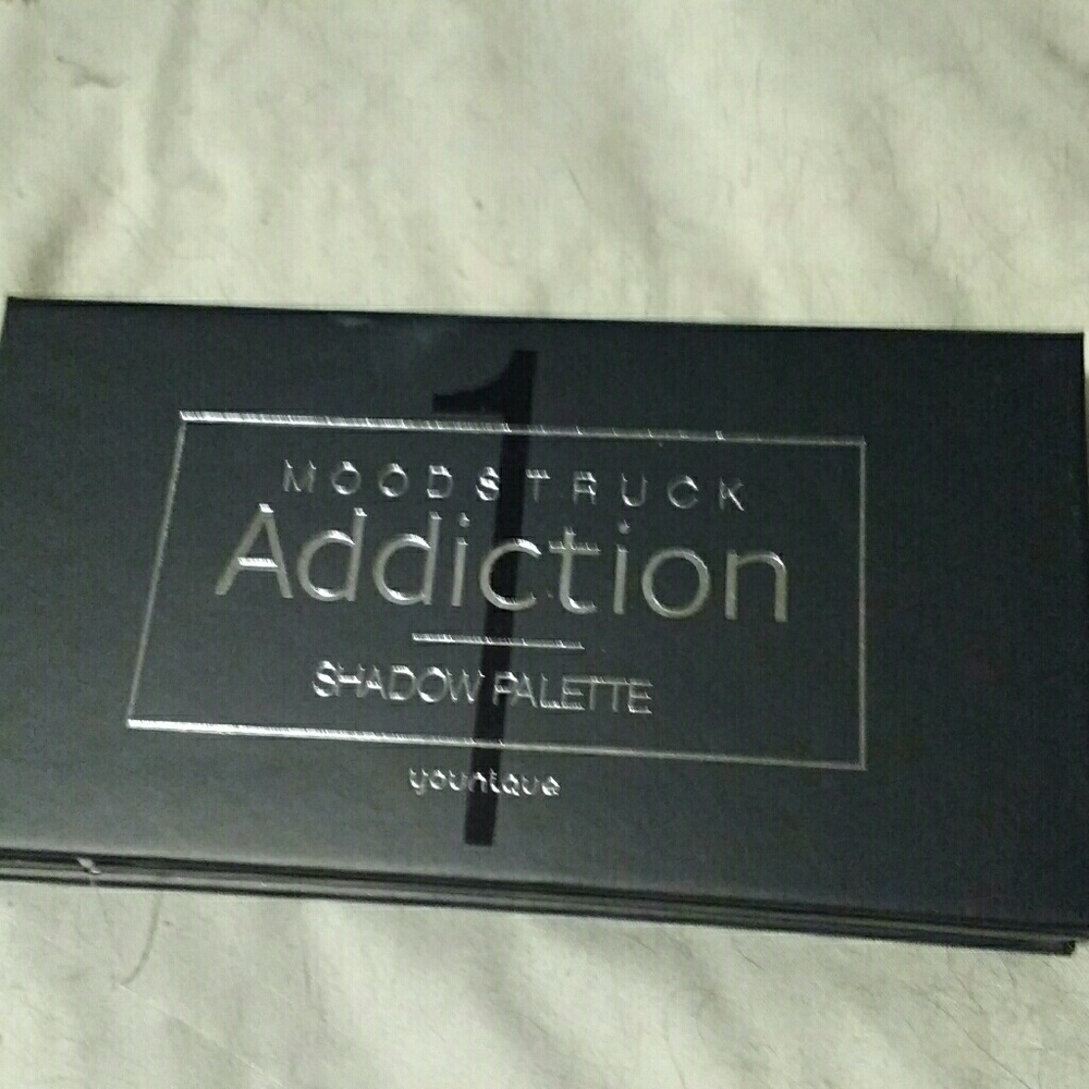 Younique palette 1. Brand new!